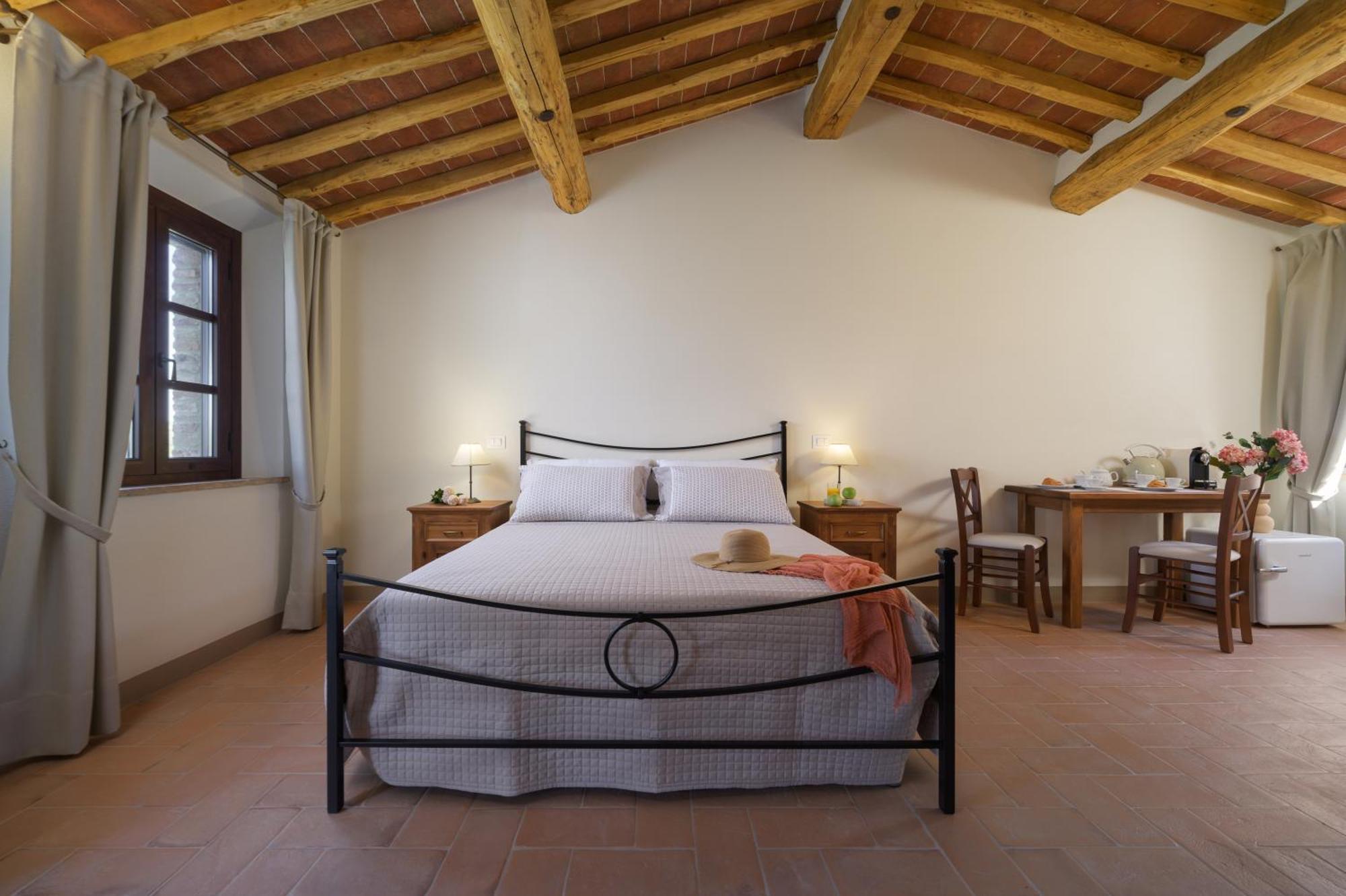 Agriturismo La Casellina Monticchiello Exterior photo